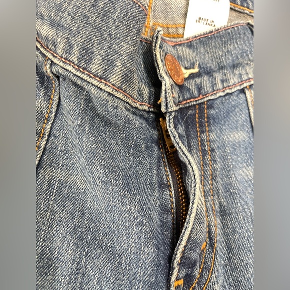 Levi's Retro Flare Too Super Low Rise Jeans Women's Size 9 Medium Wash - Picture 7 of 9